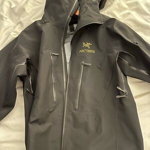 Arcteryx SV Jacket for Men Brand New Black